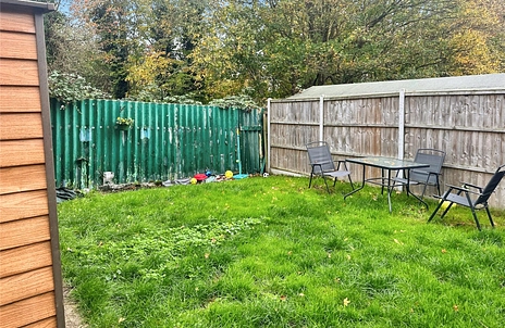 2 bedroom maisonette for sale - Derwent Drive, Slough, Berkshire, SL1 - Property View 3