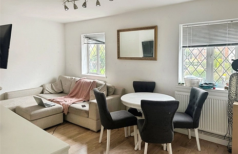 2 bedroom maisonette for sale - Derwent Drive, Slough, Berkshire, SL1 - Property View 2