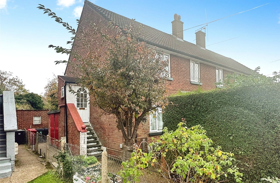 2 bedroom maisonette for sale - Derwent Drive, Slough, Berkshire, SL1 - Property View 1