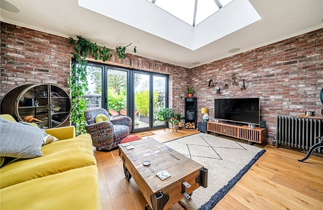 2 bedroom house for sale - Terrace Road North, Binfield, Berkshire, RG42 - Property View 2