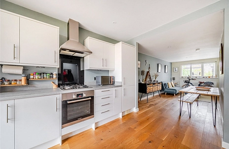 2 bedroom house for sale - Terrace Road North, Binfield, Berkshire, RG42 - Property View 3