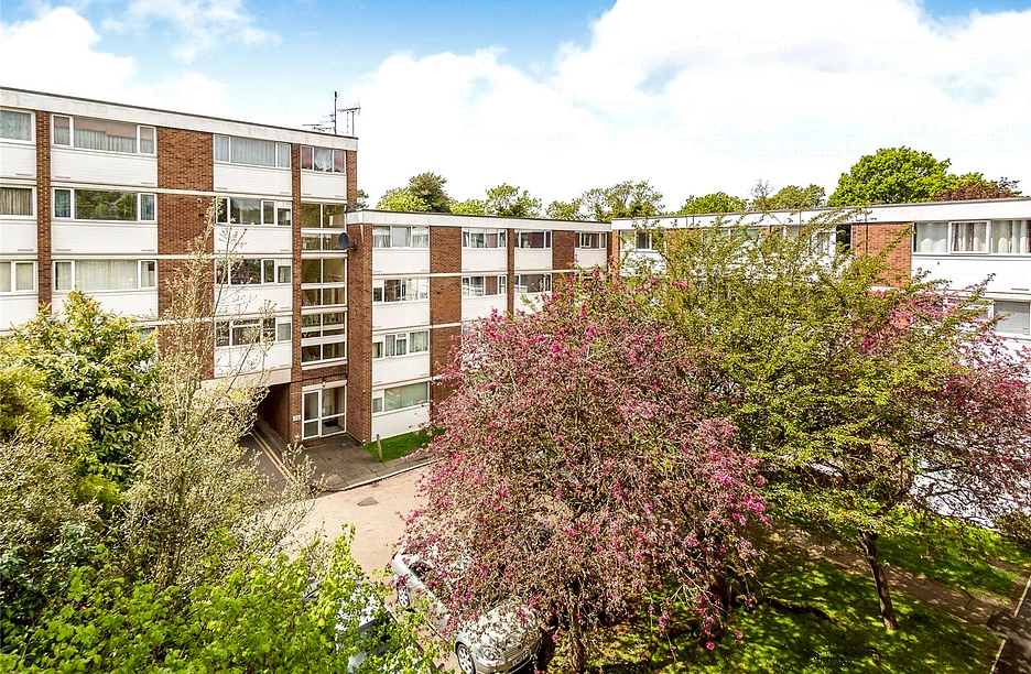 3 bedroom apartment for sale - Bath Road, Reading, Berkshire, RG1 - Property View 1