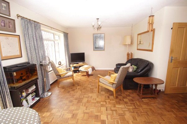 3 bedroom house to rent - Leaholme Gardens, Slough, Berkshire, SL1 - Property View 1