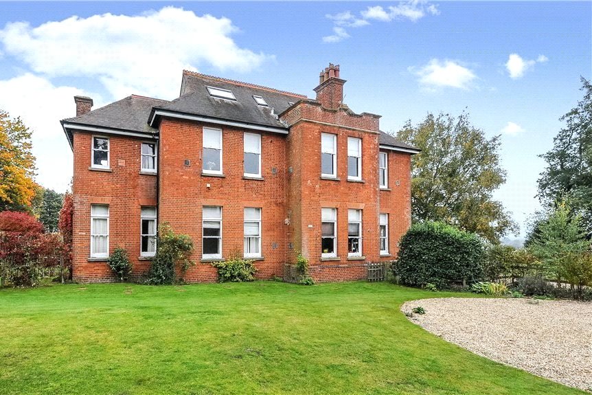 3 bedroom apartment for sale - Beech Court, Wimble Hill, Farnham, Surrey, GU10 - Property View 1
