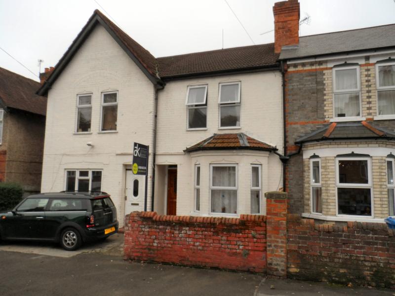 3 bedroom house for sale - Clare Road, Maidenhead, Berkshire, SL6 - Property View 1