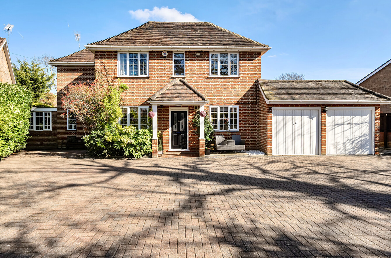 Jigs Lane South, Warfield, Bracknell, Berkshire, RG42