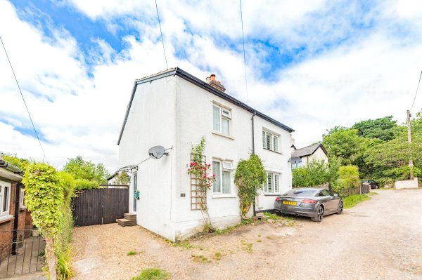2 bedroom house for sale - Newtown Road, Sandhurst, Berkshire, GU47 - Property View 1