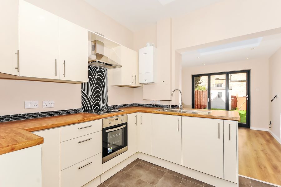 2 bedroom terraced to rent - Arthur Road, Windsor, SL4 - Property View 1